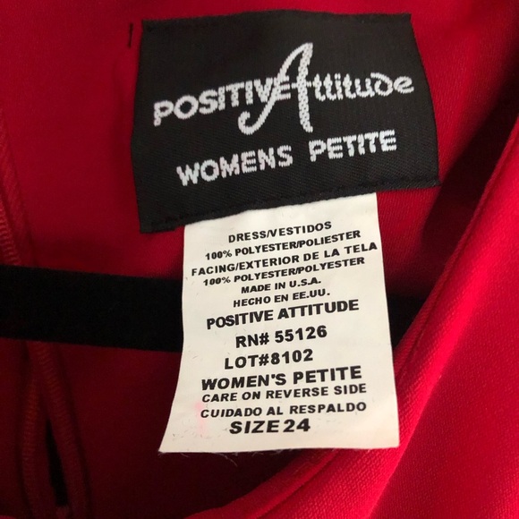 Red Dress - Picture 5 of 7